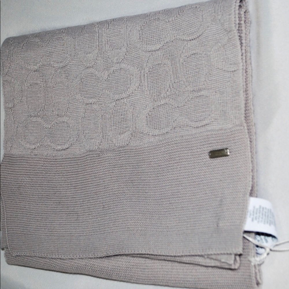 Coach Embossed Signature Knit Scarf - Picture 2 of 6